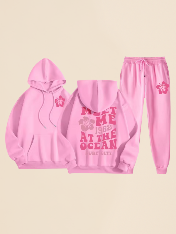 Mila - Comfy Oversized Tracksuit with Surf City Back Print