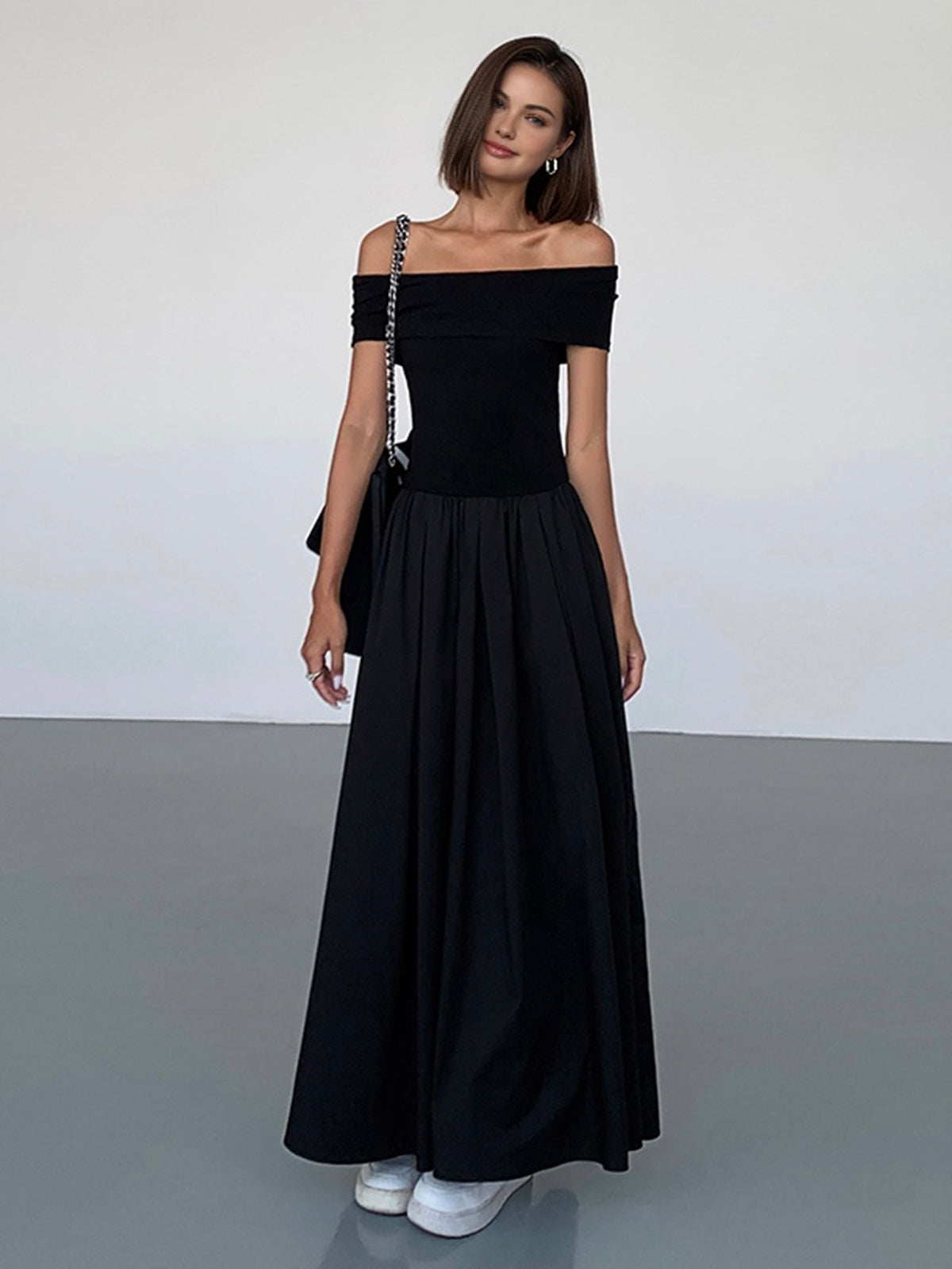 Amélie Off-Shoulder Maxi Dress